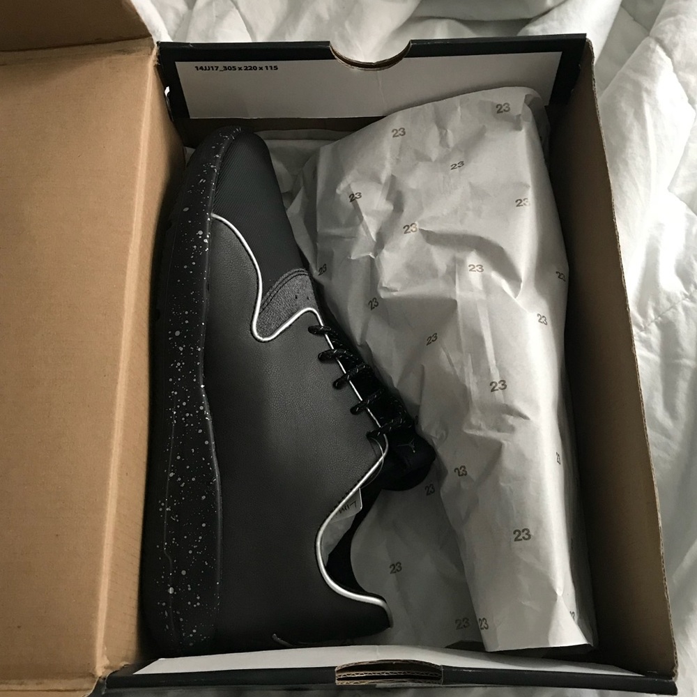 LIMITED EDITION JORDAN ECLIPSE HOLIDAY